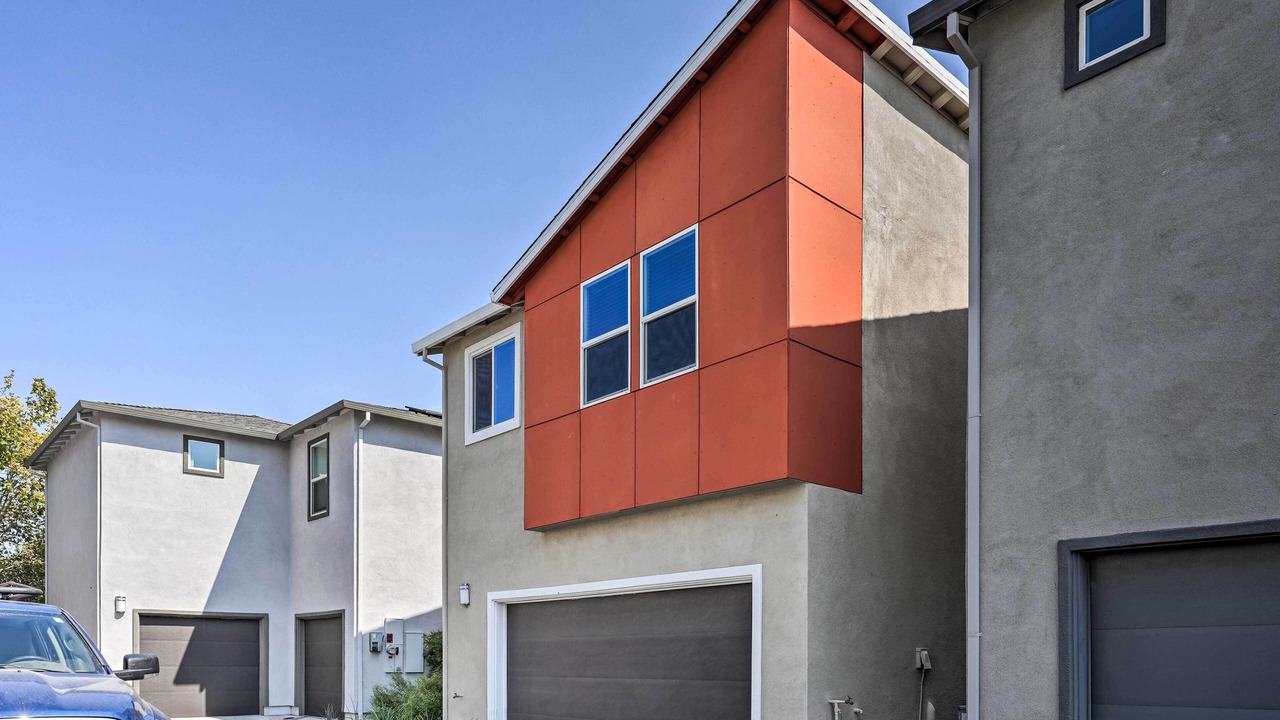 Photo of Outdoor in Hood
