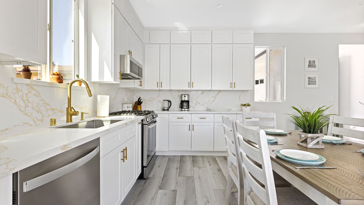 Photo of Kitchen in Valley Glen
