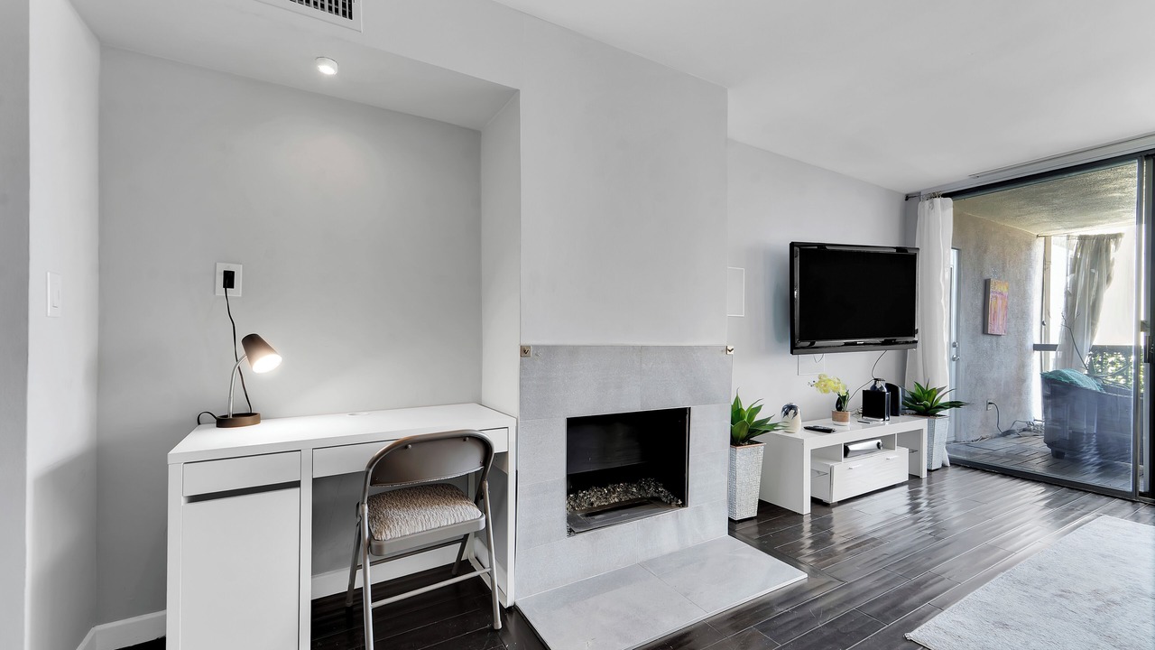 Photo of Livingroom in Beverly Grove
