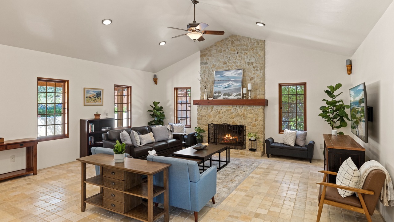 Photo of Livingroom in Carmel Valley