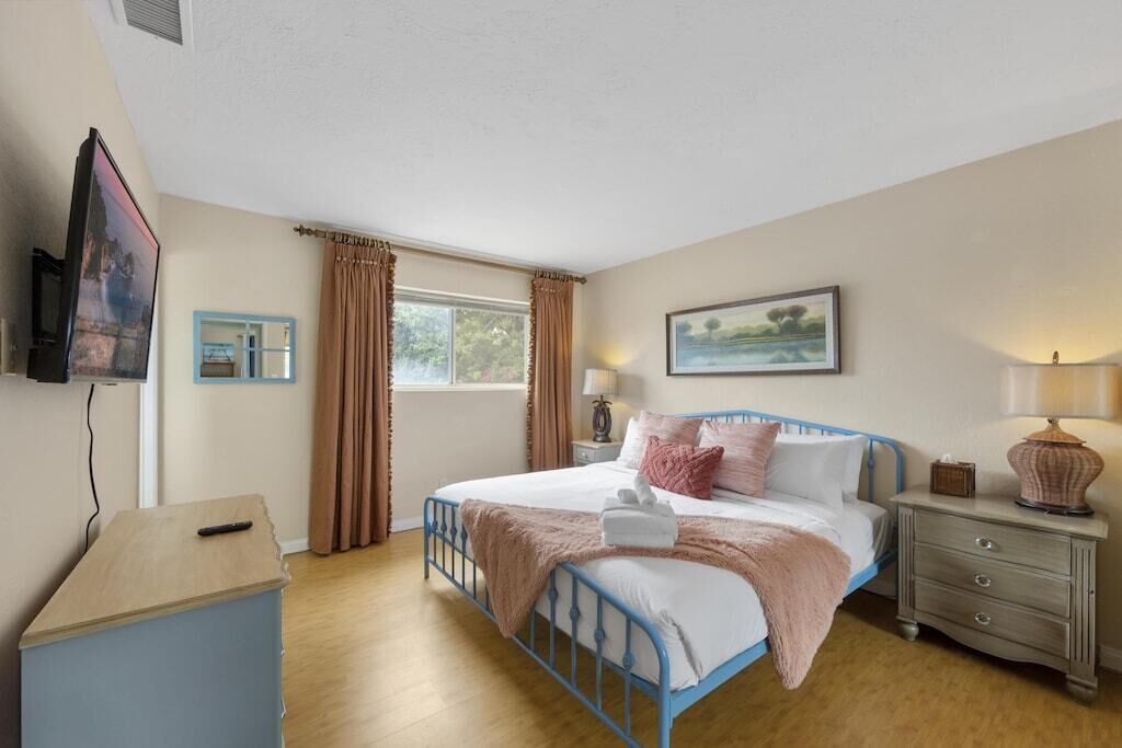 Photo of Bedroom in Loma Alta
