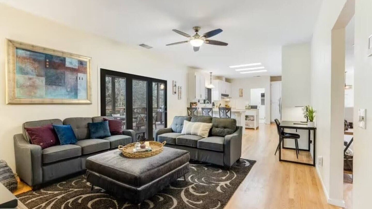 Photo of Livingroom in Healdsburg
