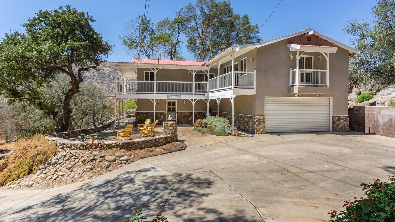 Photo of Others in Kaweah