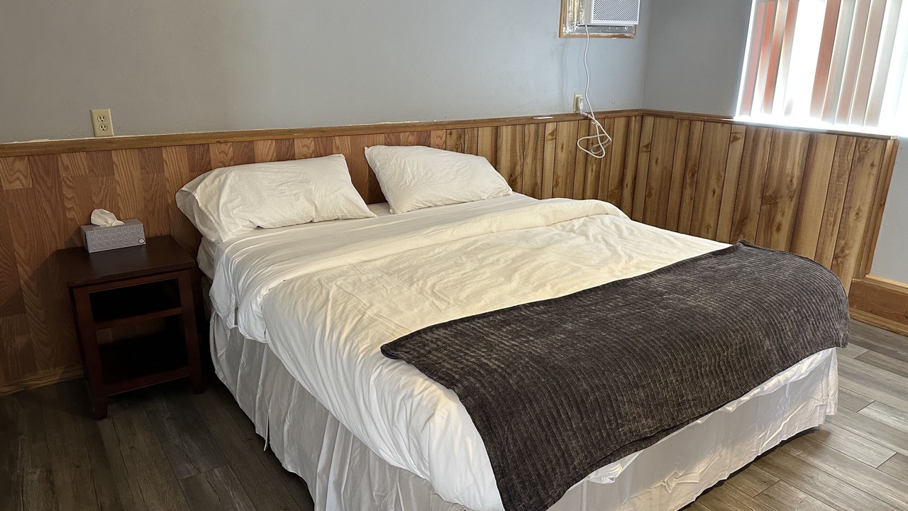 Photo of Bedroom in Lake Isabella