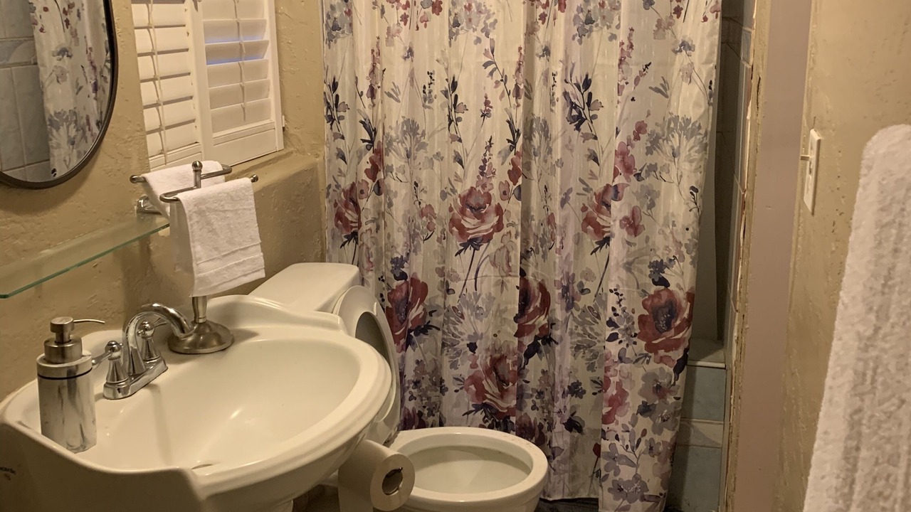 Photo of Bathroom in Madera