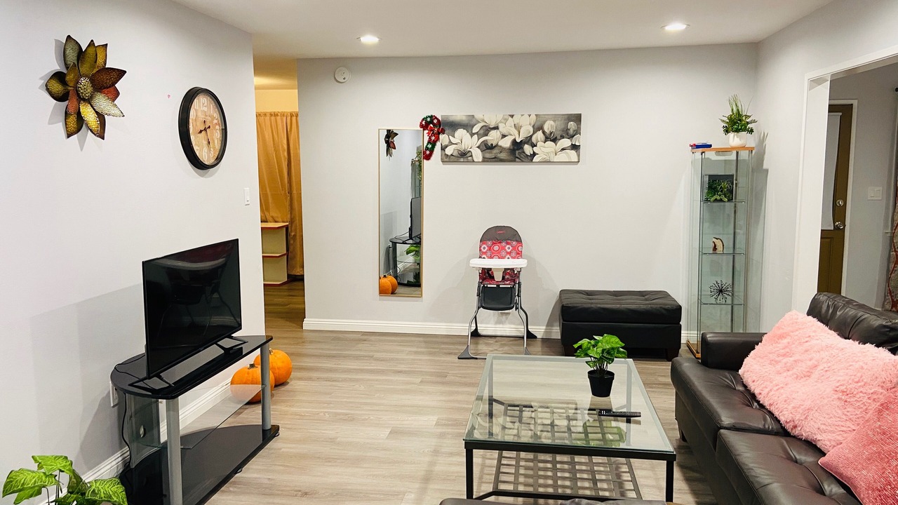 Photo of Livingroom in Bassett