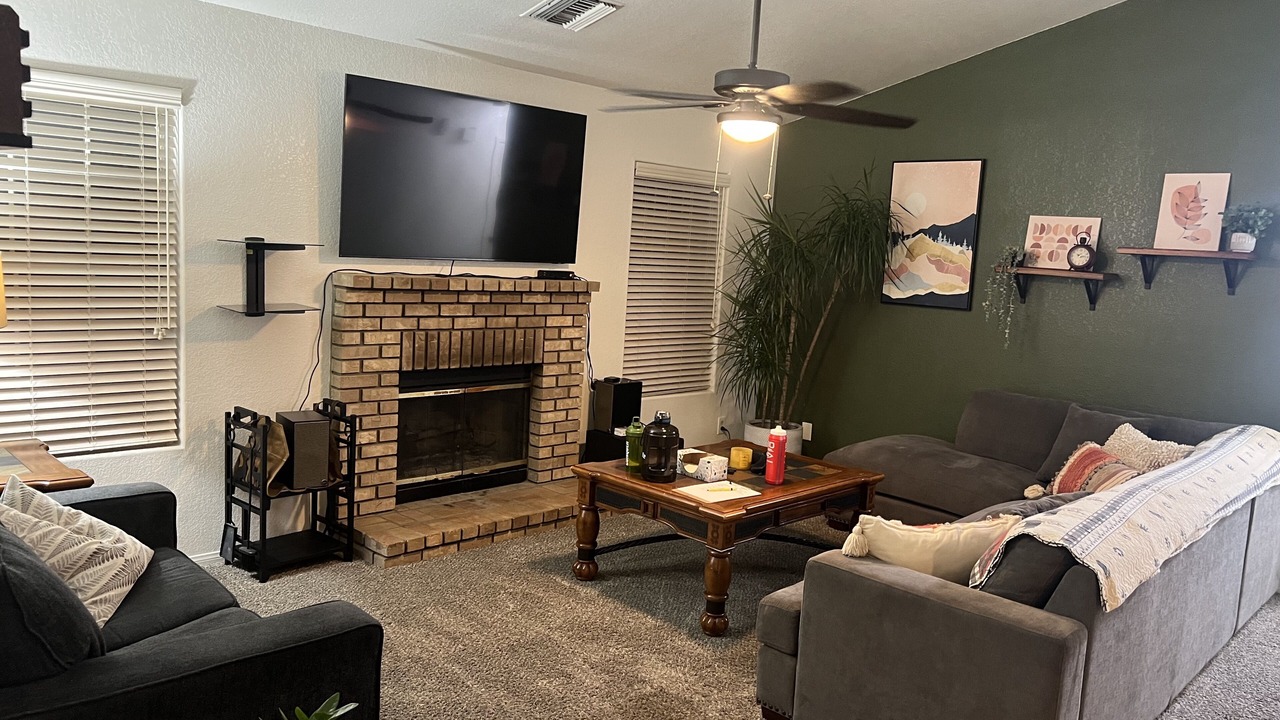 Photo of Livingroom in Quartz Hill