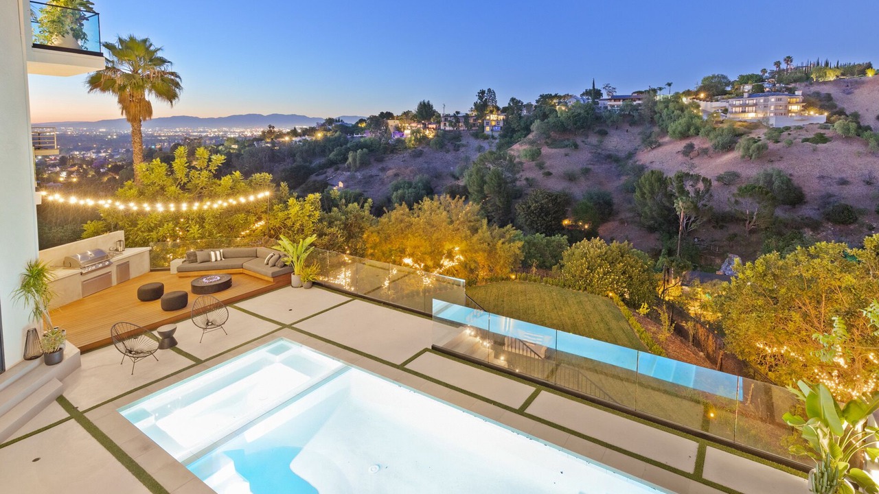 Photo of Outdoor in Studio City
