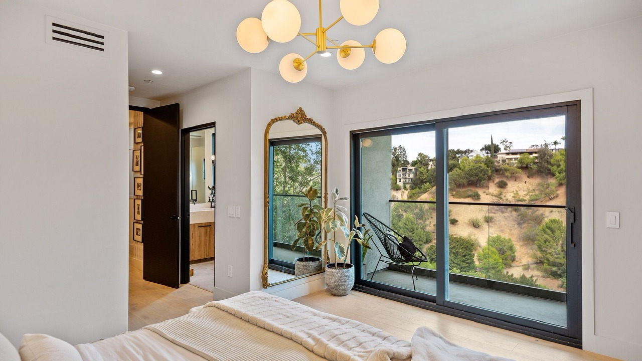 Photo of Bedroom in Studio City