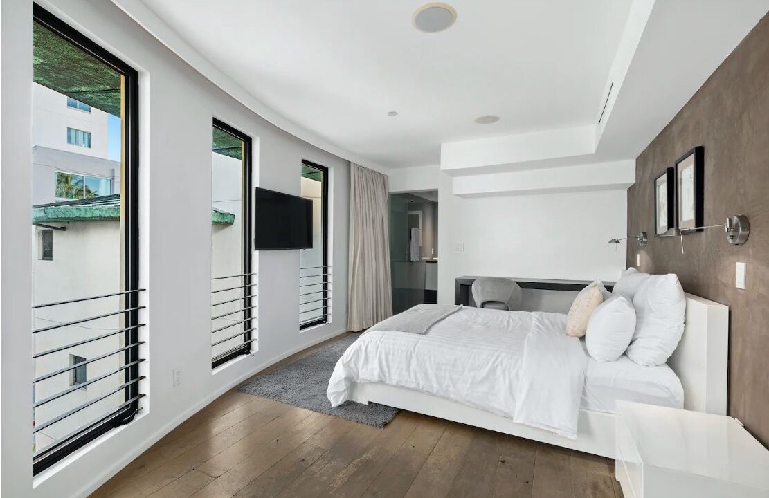 Photo of Bedroom in Downtown