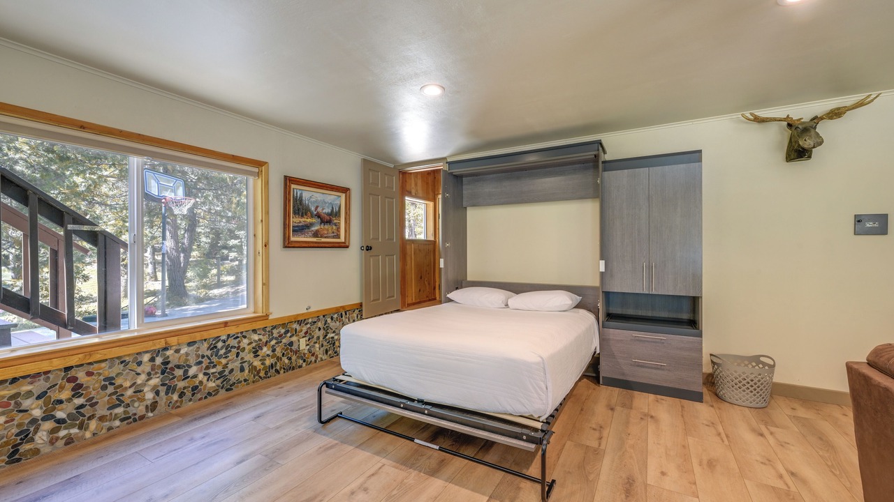 Photo of Bedroom in Oakhurst
