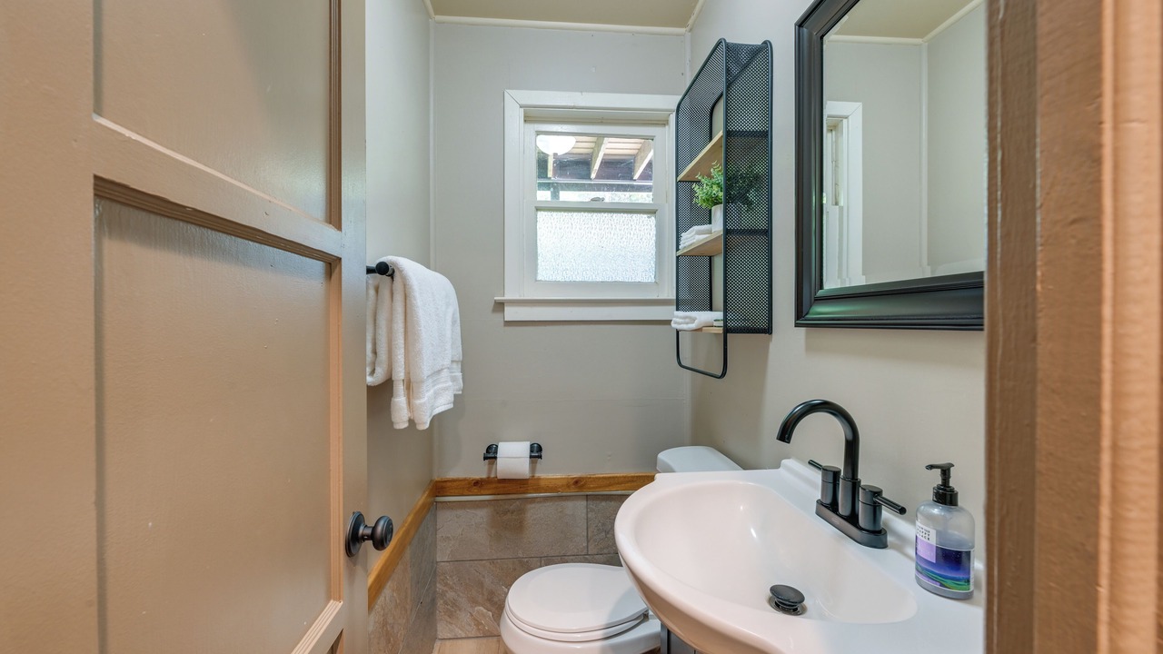 Photo of Bathroom in Oakhurst