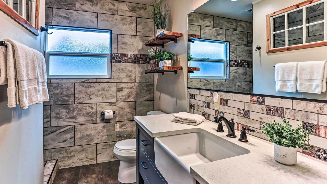 Photo of Bathroom in Oakhurst