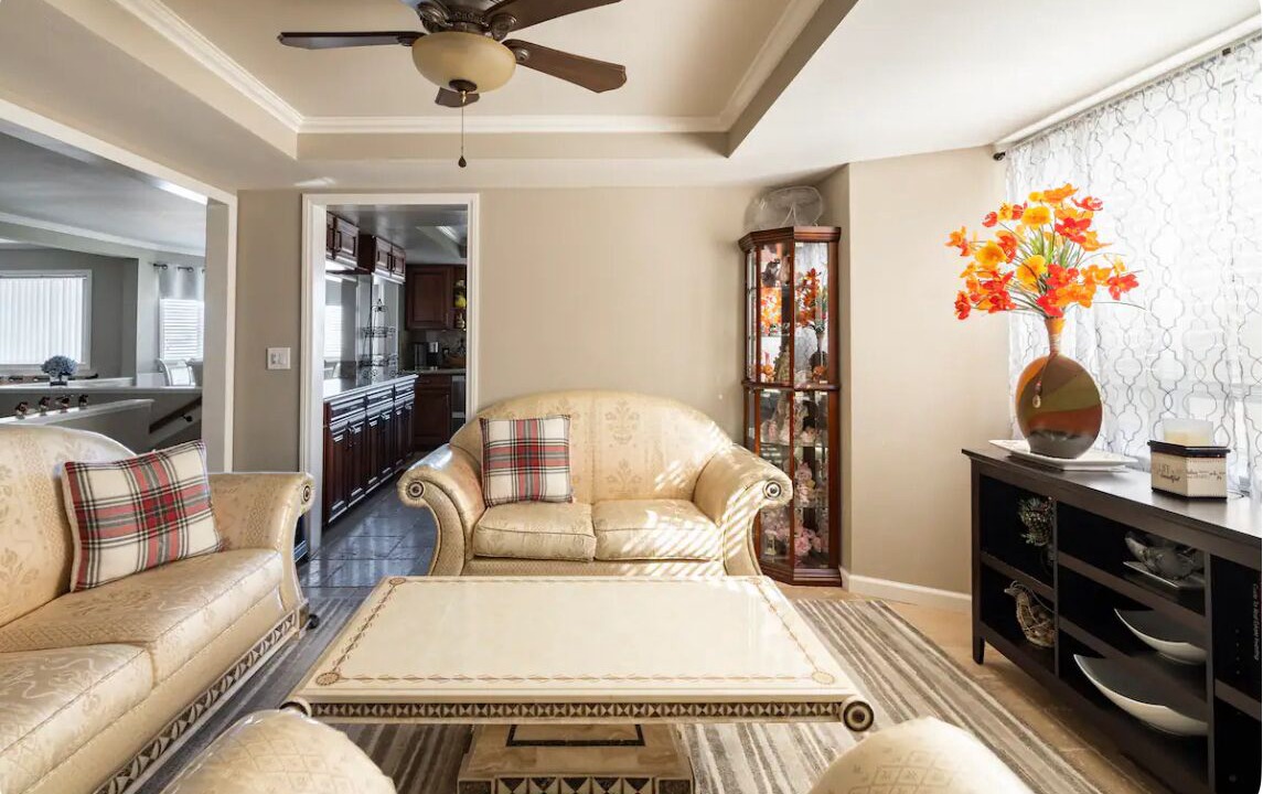 Photo of Livingroom in Victorville