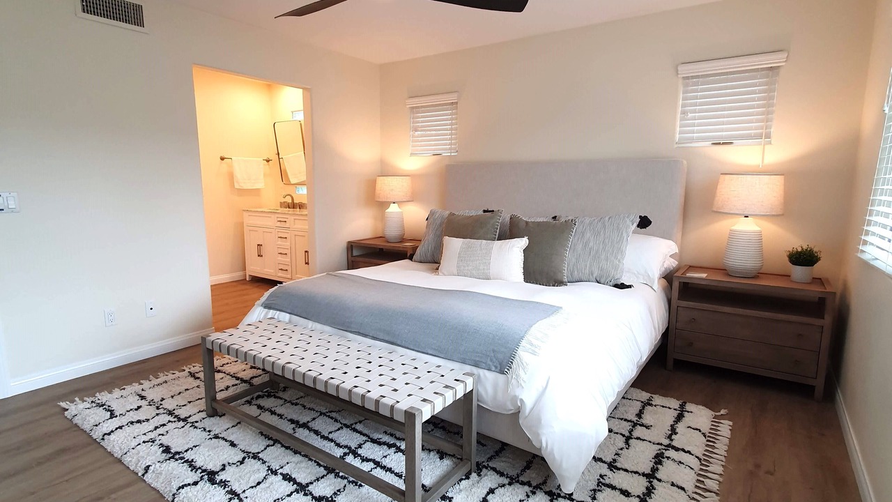 Photo of Bedroom in Downtown