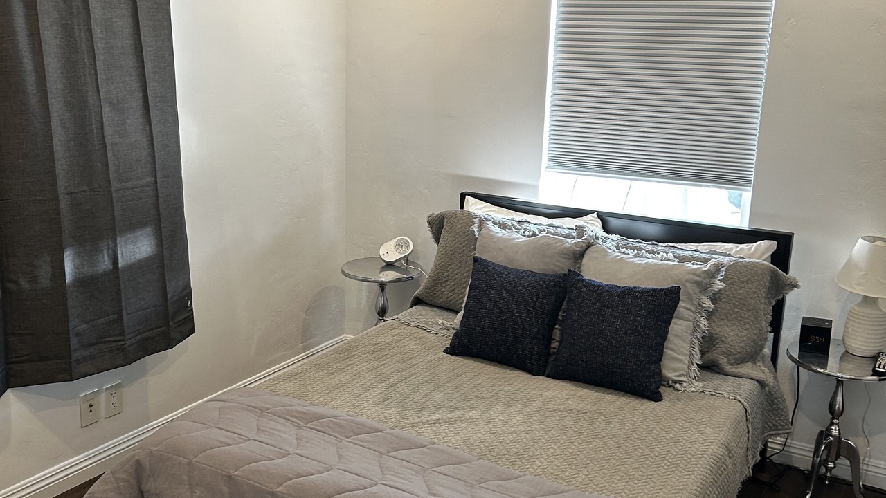 Photo of Bedroom in Lomita