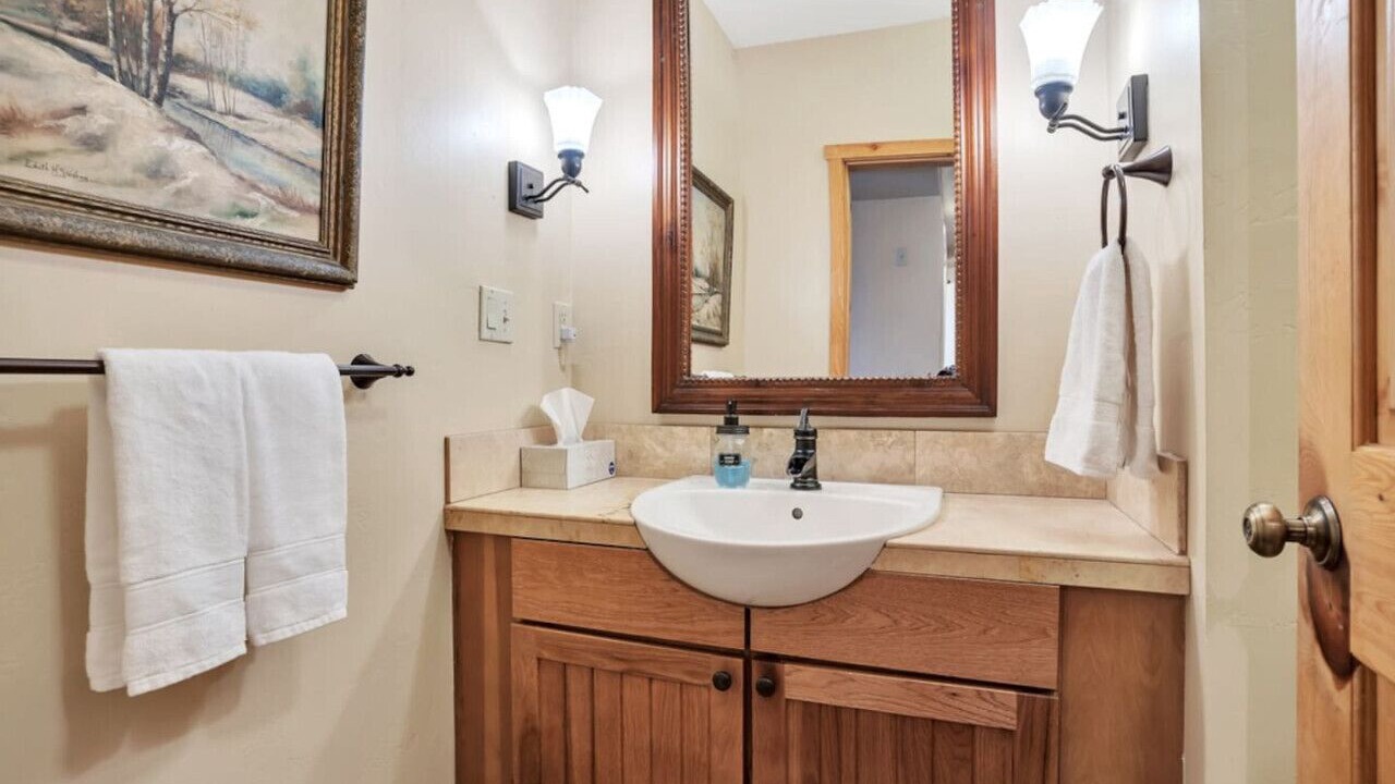 Photo of Bathroom in Palomar Mountain