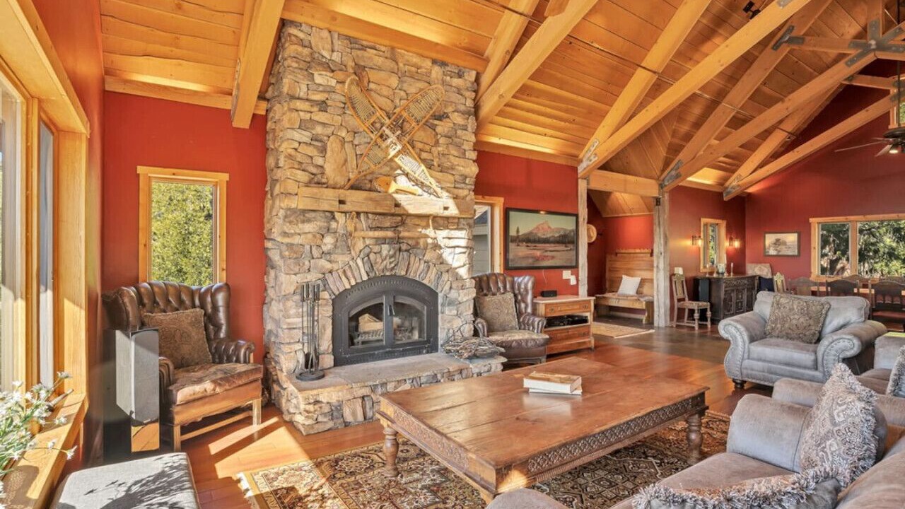 Photo of Livingroom in Palomar Mountain