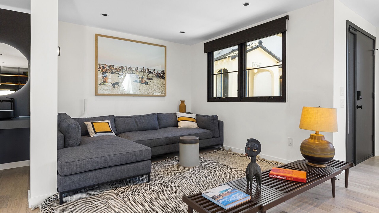 Photo of Livingroom in Elysian Heights