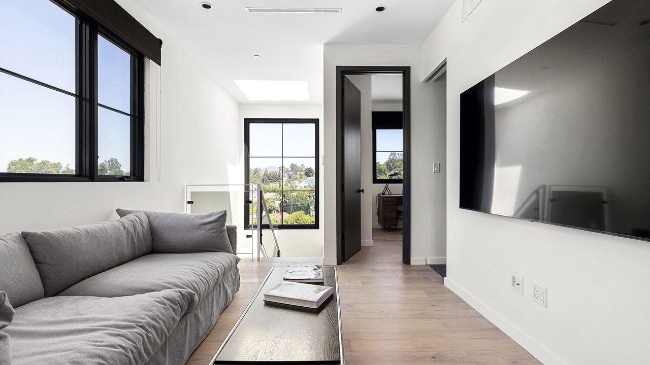 Photo of Livingroom in Elysian Heights