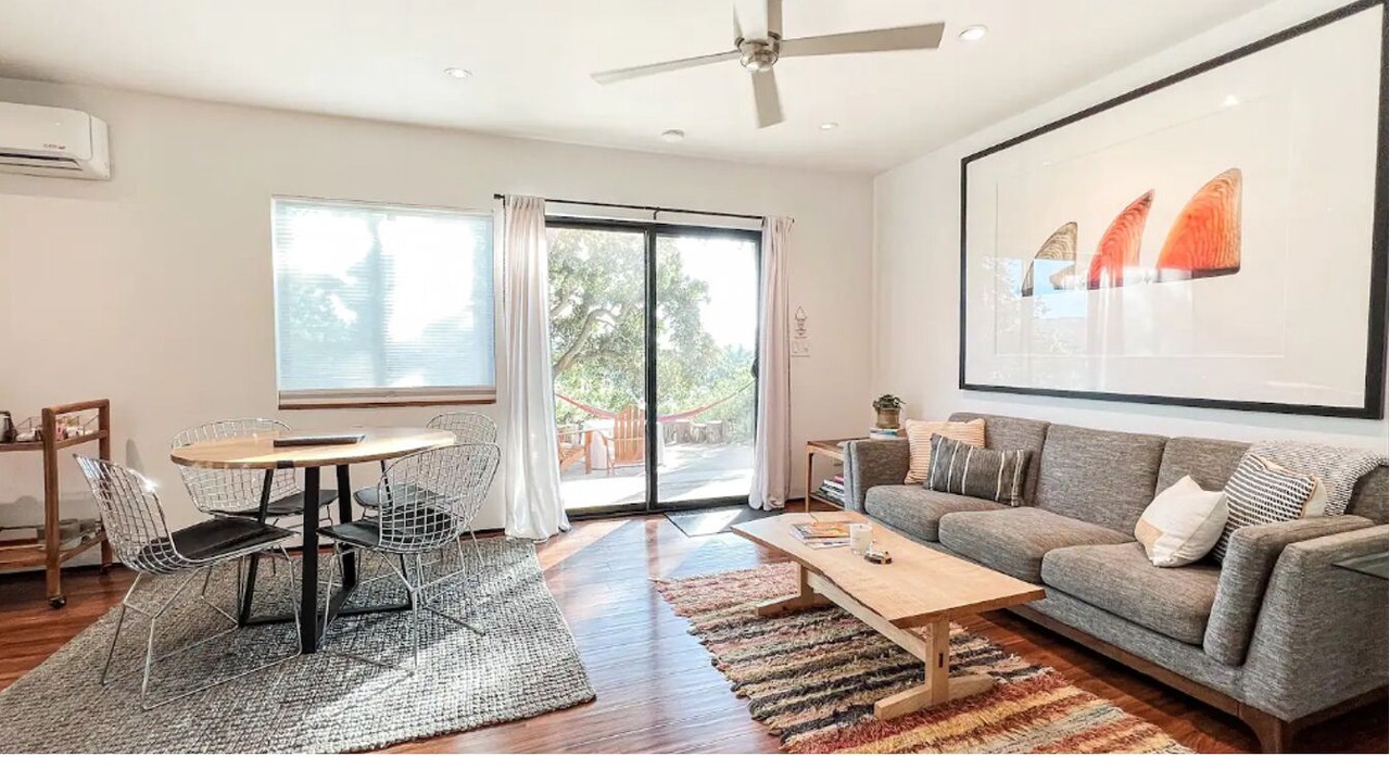 Photo of Bedroom in Meiners Oaks