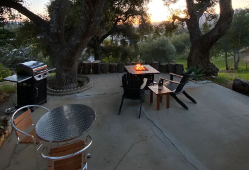 Photo of Outdoor in Meiners Oaks