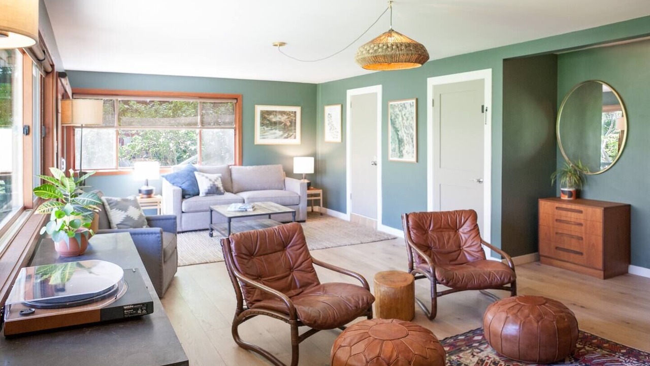Photo of Livingroom in Kernville
