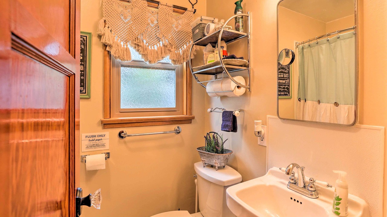 Photo of Bathroom in Wrightwood