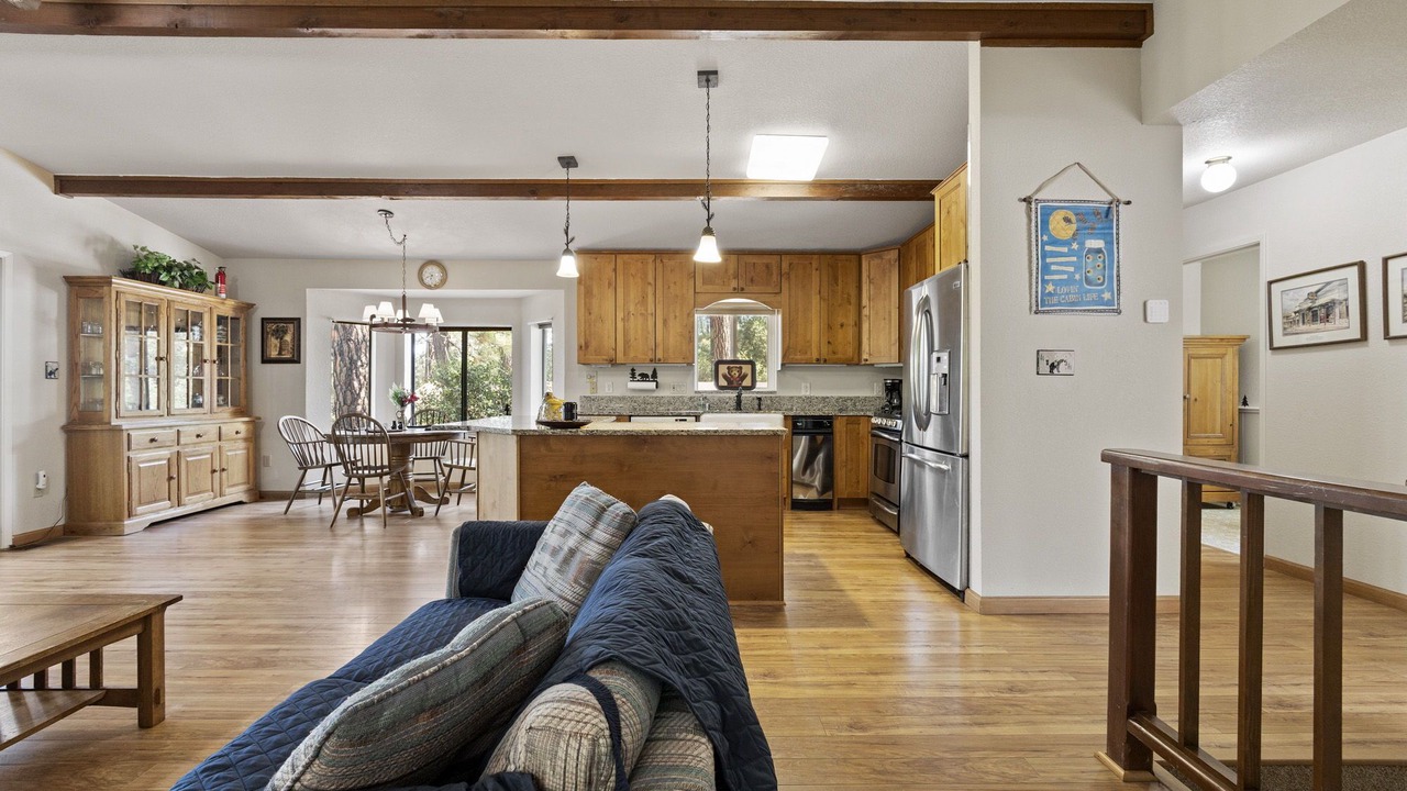 Photo of Livingroom in Groveland