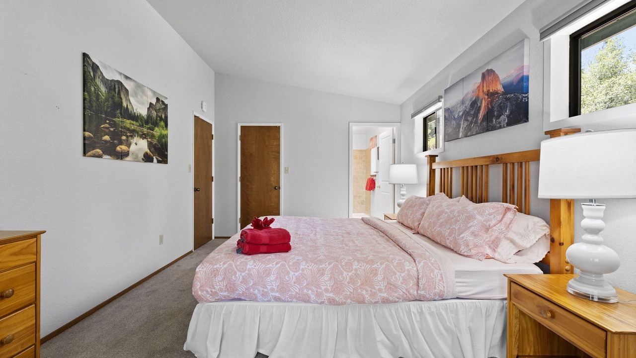 Photo of Bedroom in Groveland