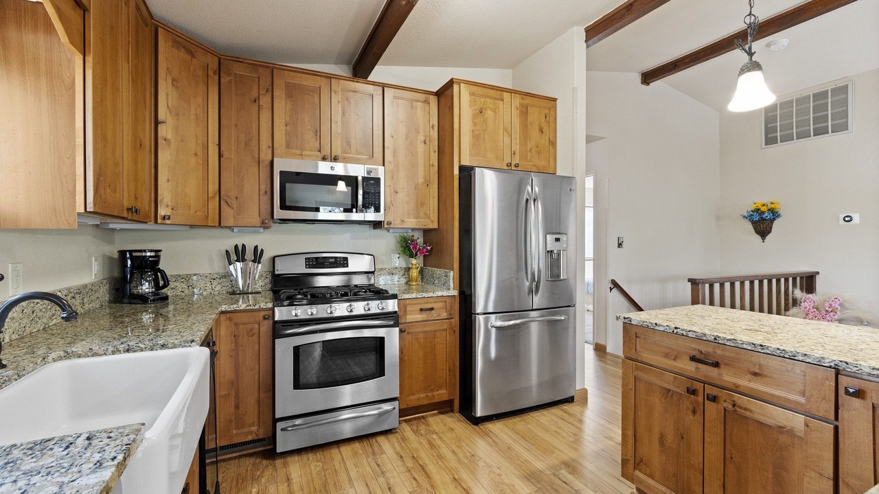 Photo of Kitchen in Groveland