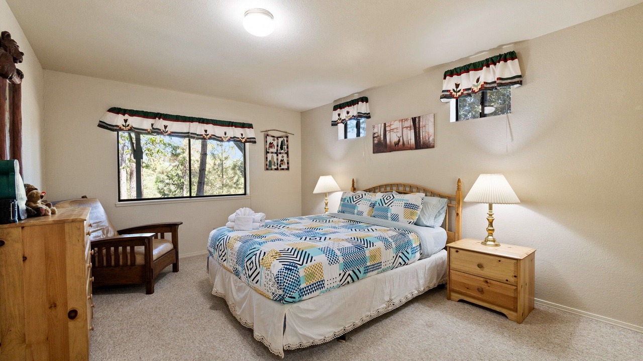 Photo of Bedroom in Groveland