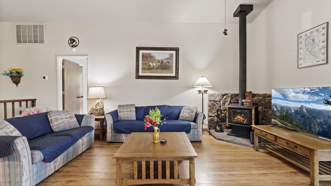 Photo of Livingroom in Groveland