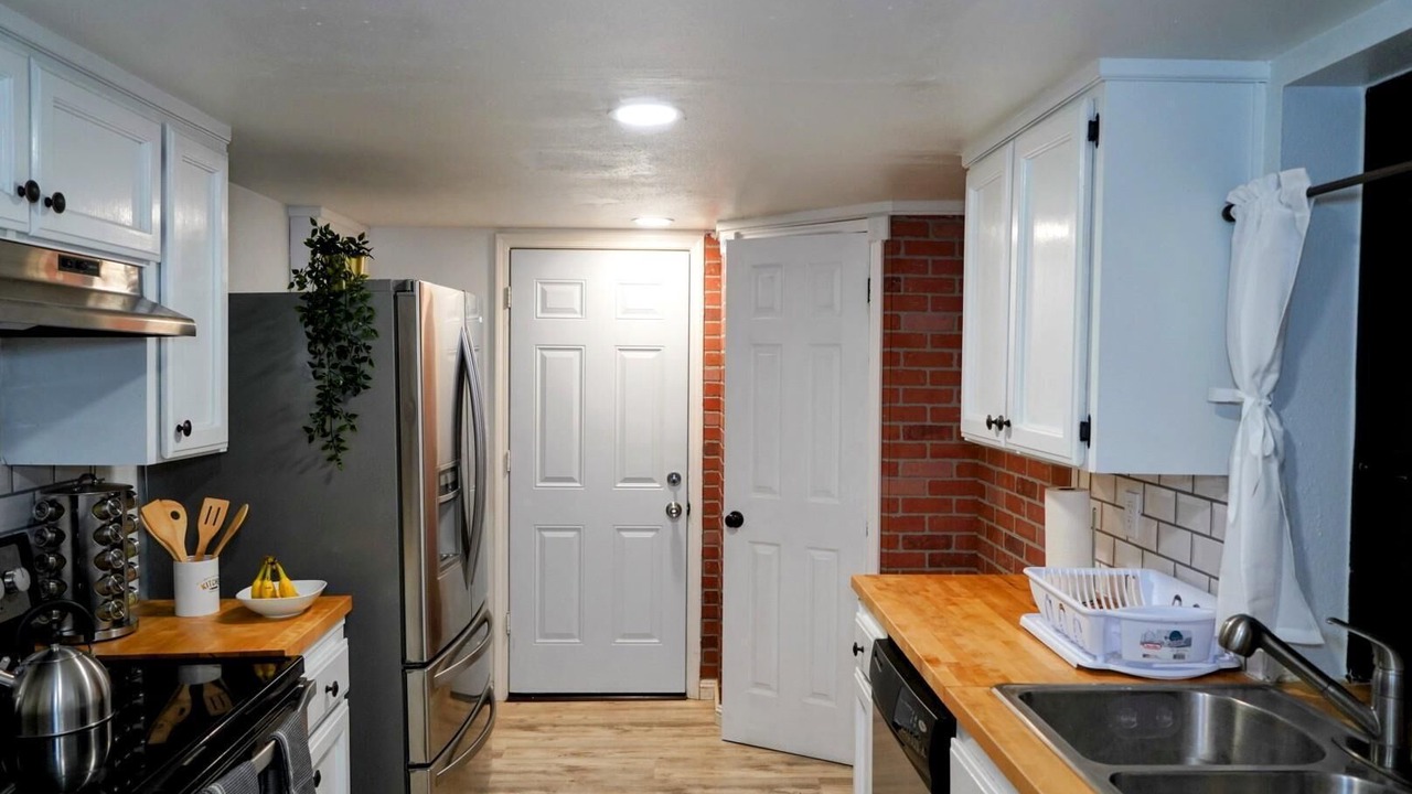 Photo of Kitchen in Yosemite Lakes