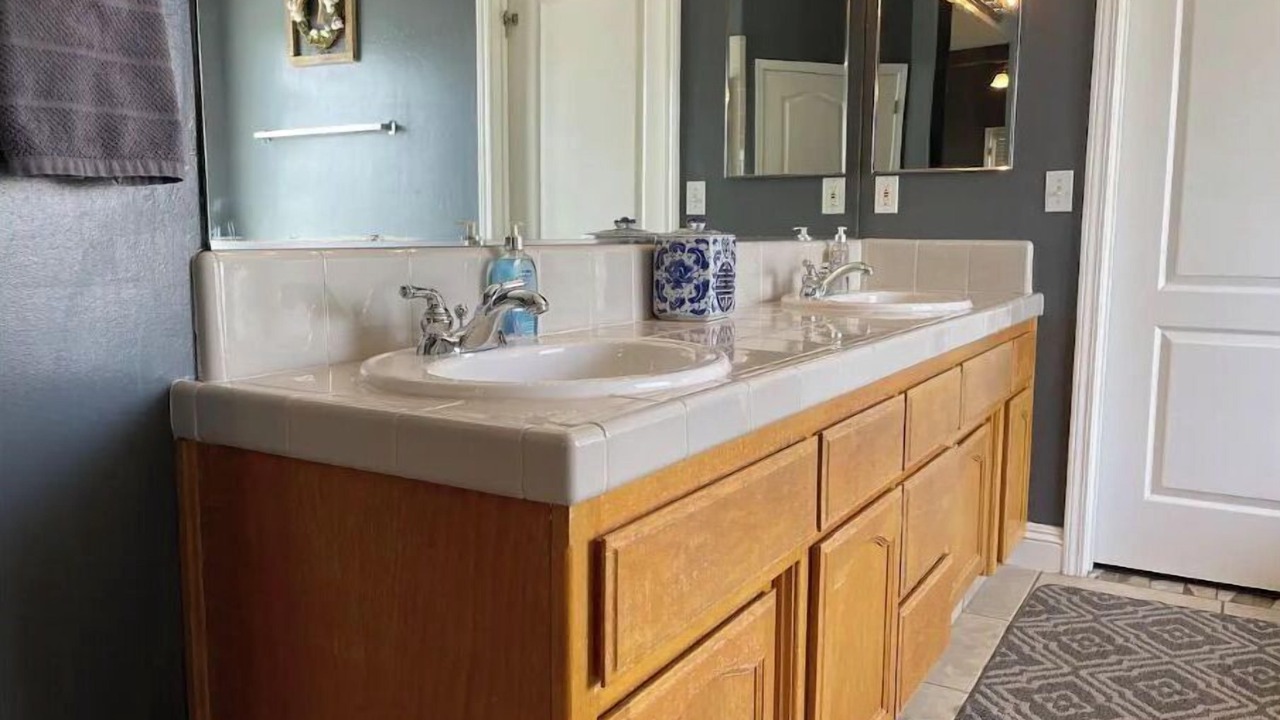 Photo of Bathroom in Rosedale