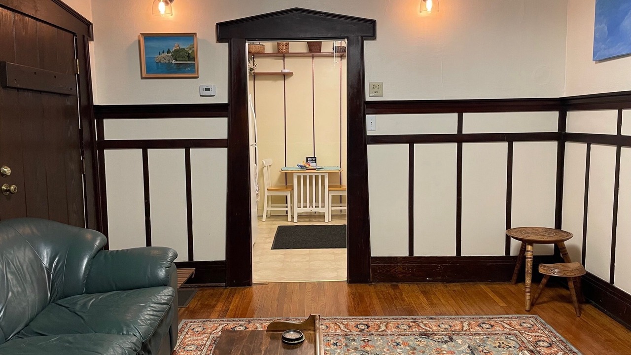 Photo of Bedroom in Downtown Riverside