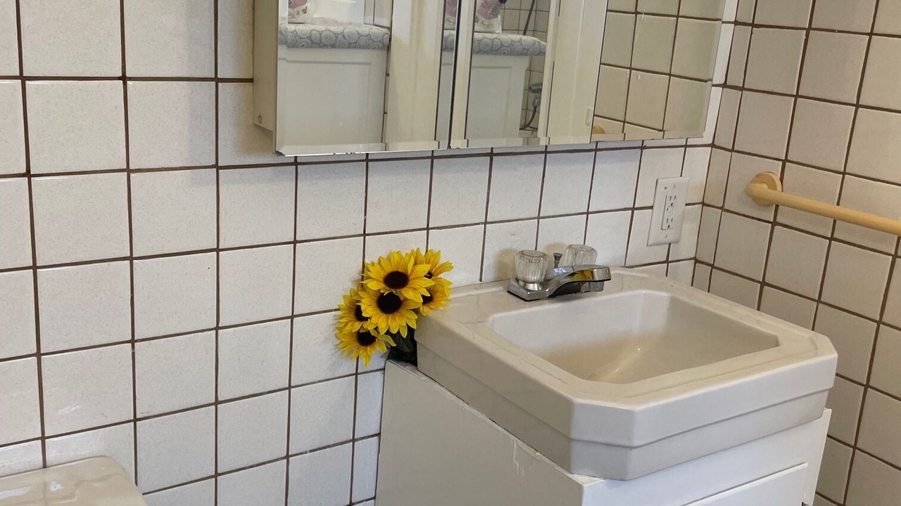 Photo of Bathroom in Downtown Riverside