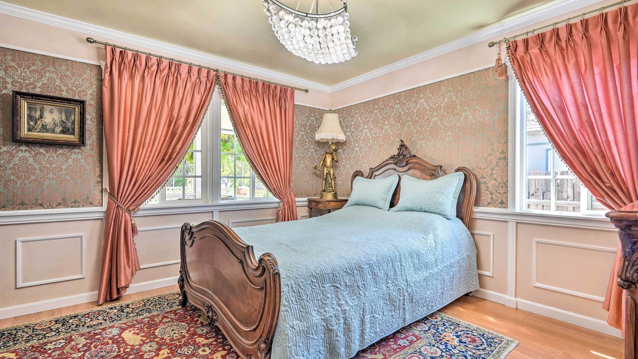 Photo of Bedroom in North Central