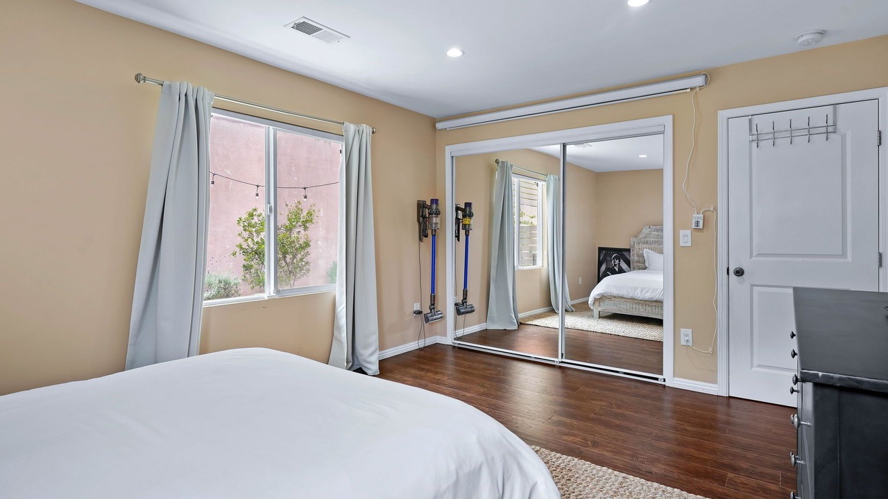 Photo of Bedroom in Los Angeles
