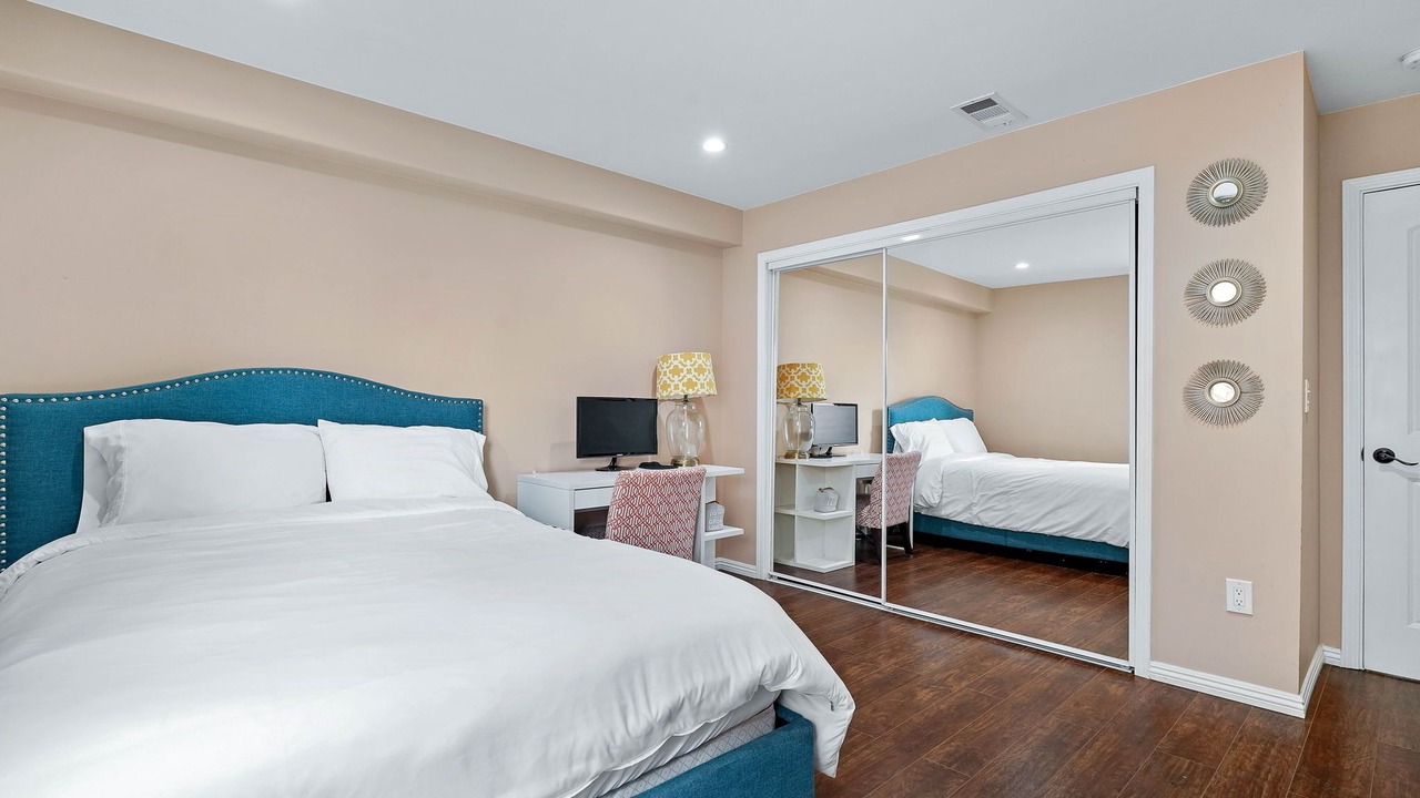 Photo of Bedroom in Los Angeles