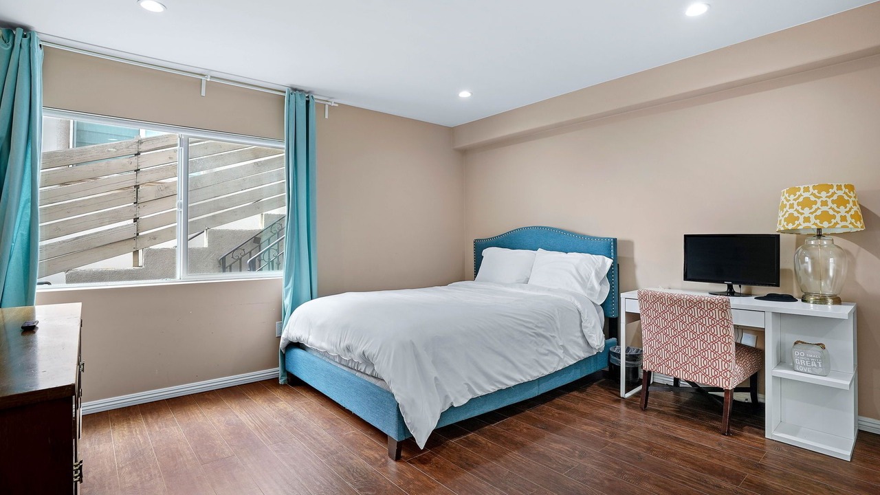 Photo of Bedroom in Los Angeles