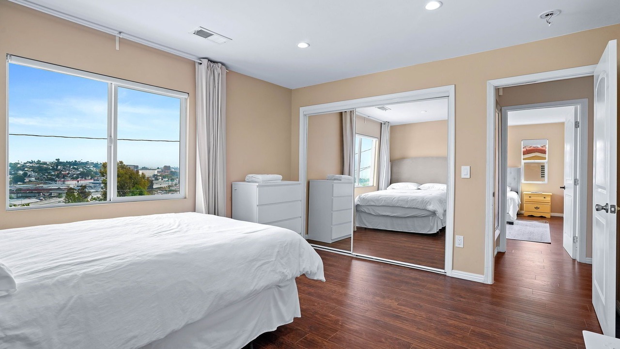 Photo of Bedroom in Los Angeles