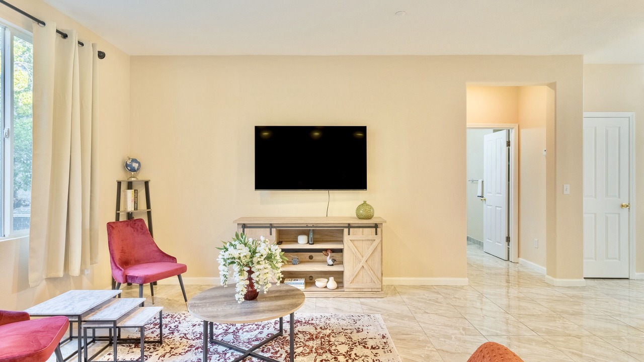 Photo of Livingroom in Union City