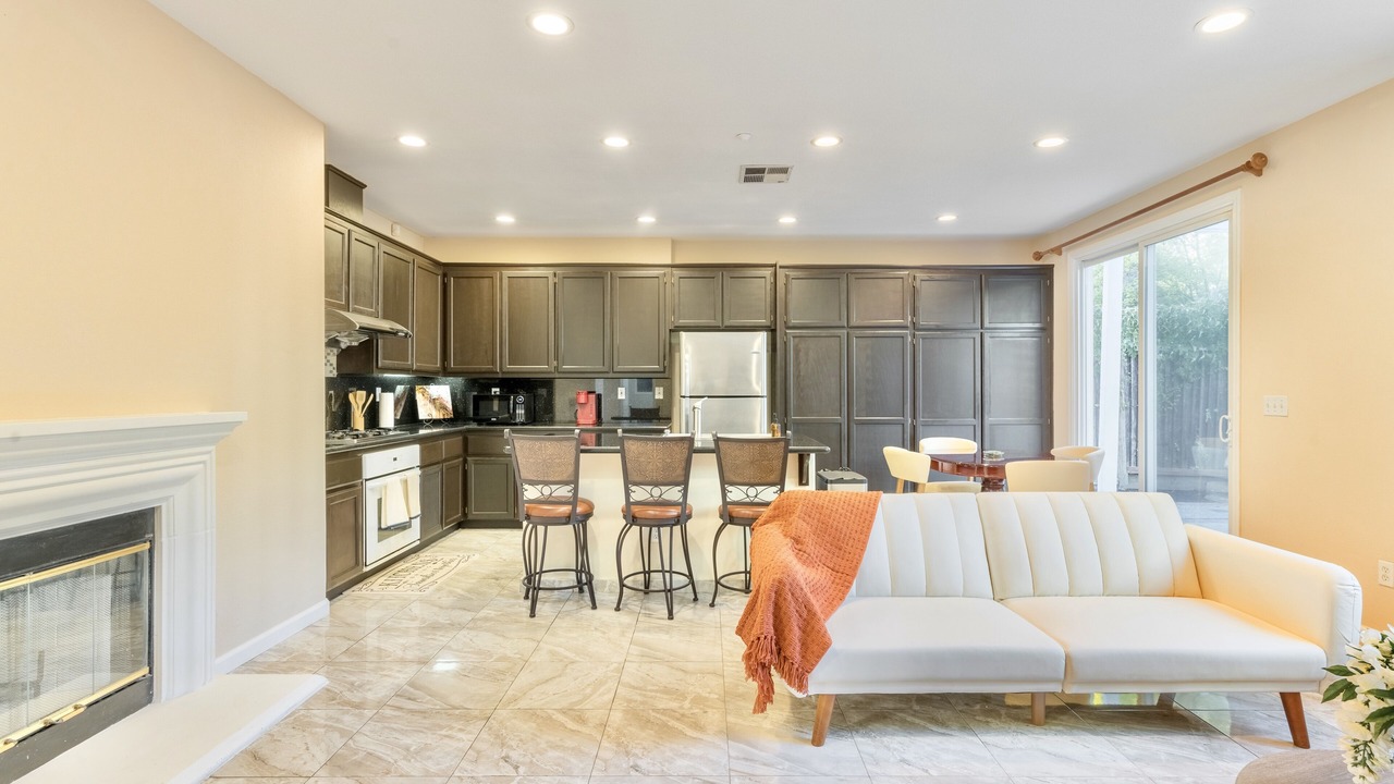 Photo of Livingroom in Union City