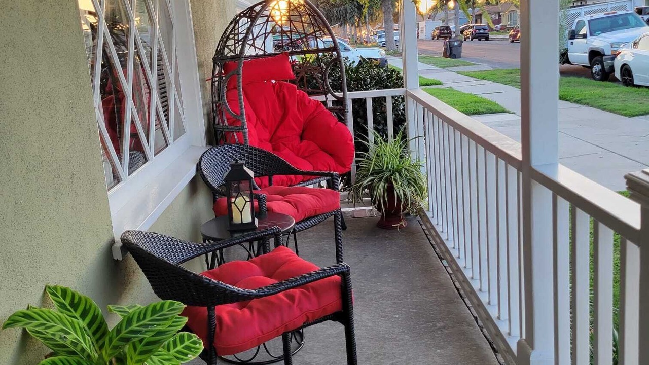 Photo of Patio Balcony in Wrigley