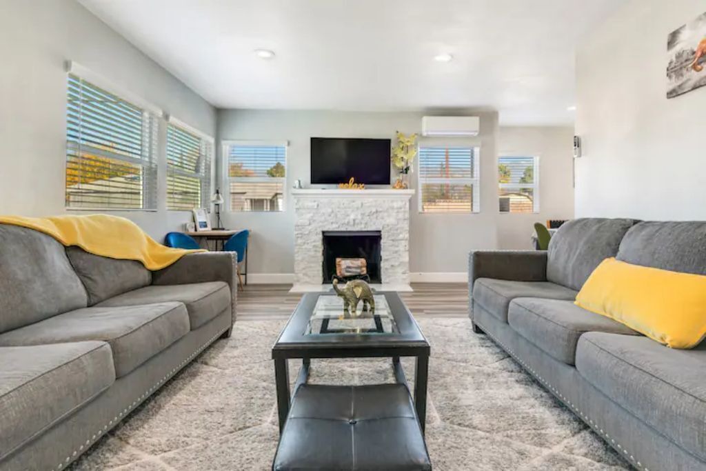 Photo of Livingroom in San Bernardino