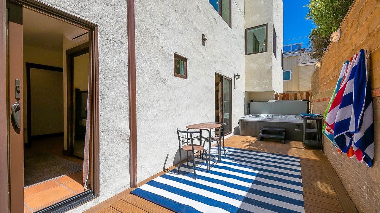 Photo of Patio Balcony in Mission Beach