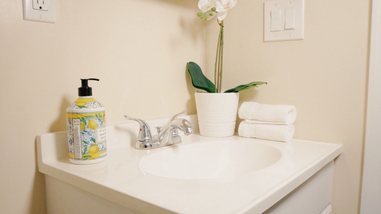 Photo of Bathroom in Harbor