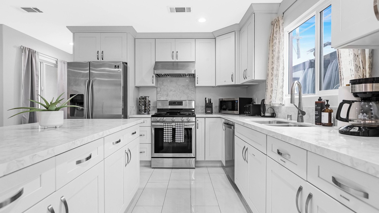 Photo of Kitchen in Midway City