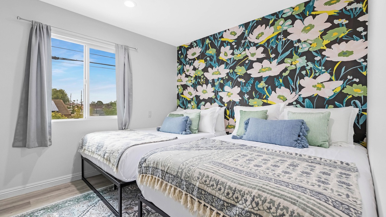 Photo of Bedroom in Midway City